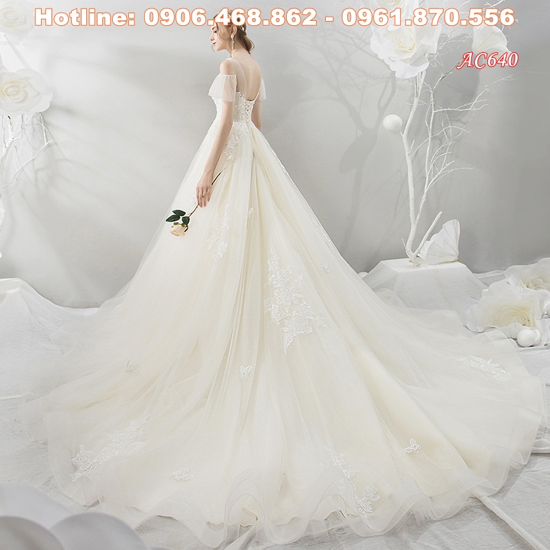 Cách mua váy cưới giá rẻ tại TPHCM tiết kiệm chi phí cho ngày cưới