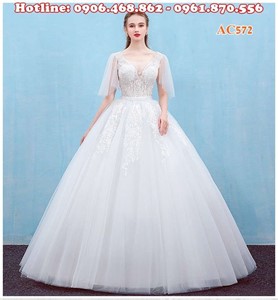 Váy cưới công chúa tay phồng AC572