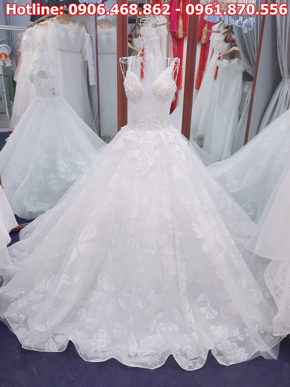 11+ mẫu váy cưới công chúa hoàng gia mọi nàng dâu mê đắm - Nicole Bridal